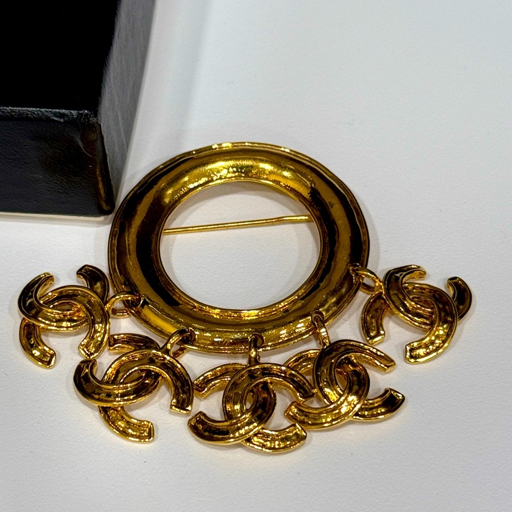 Chanel 5 CC Charms Brooch comes in box with certificate of authenticity